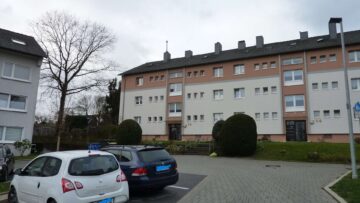 Gut aufgeteilte 2 Zimmer Wohnung, 2 Balkone und optional Garage, 42579 Heiligenhaus, Etagenwohnung
